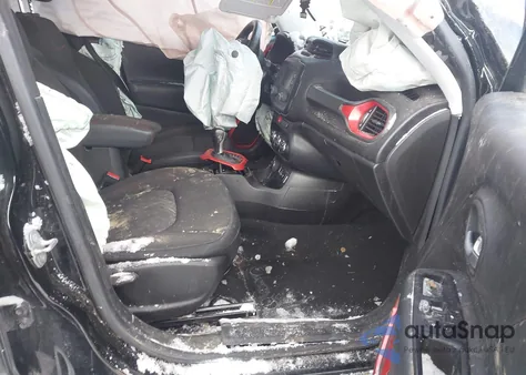 2017 Jeep Renegade Trailhawk 4X4 из США, поврежденный, VIN ZACCJBCB0HPE79397